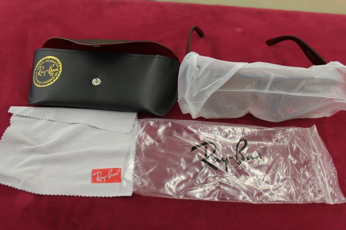 Holiday Rayban Frames (Golden)